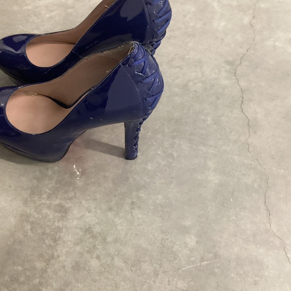 Pumps - Picture 4 of 4